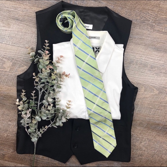 Nautica Other - NAUTICA Green Striped Men's Tie